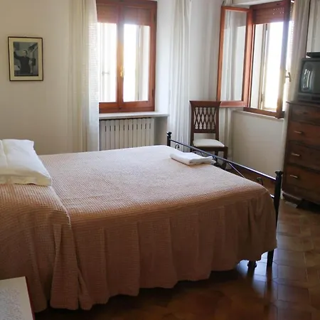 Ampia Casa Indipendente Appartamento